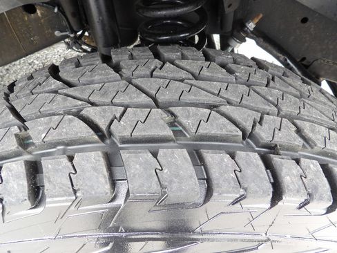 Used 2024 RAM 3500 Tradesman w/ Chrome Appearance Group AWD/4WD image 67
