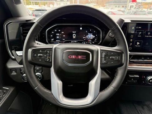Used 2023 GMC Sierra 1500 SLE image 32