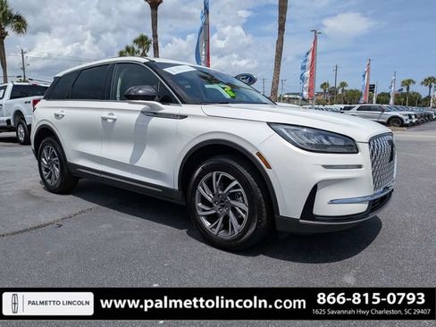 Used 2023 Lincoln Corsair FWD image 2