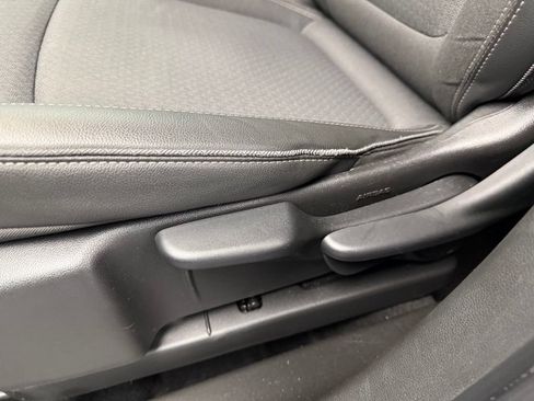 Used 2024 Buick Encore GX Preferred FWD image 57