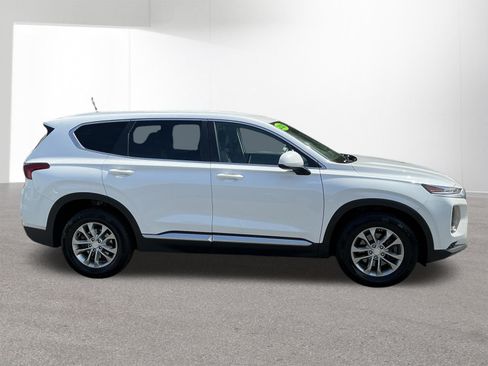 Used 2020 Hyundai Santa Fe SE AWD/4WD image 4