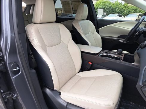Used 2023 Lexus RX 350 Premium Plus w/ Cold Area Package FWD image 10