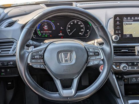 Used 2021 Honda Accord Touring image 32