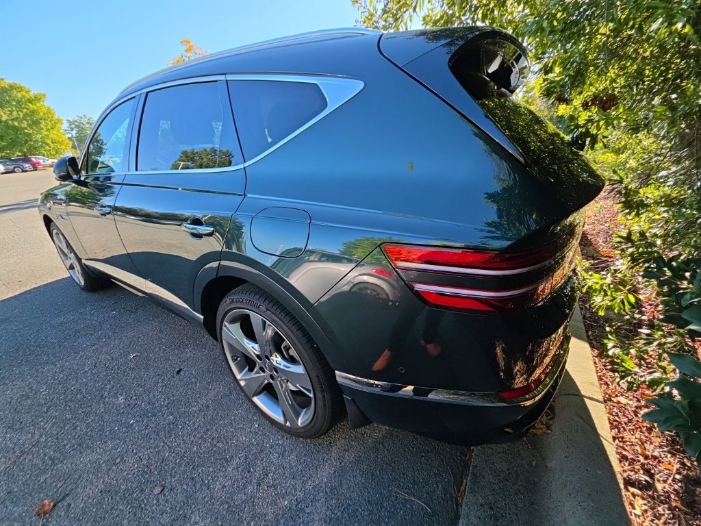 Used 2022 Genesis GV80 2.5T w/ Prestige Package 04 AWD/4WD image 4