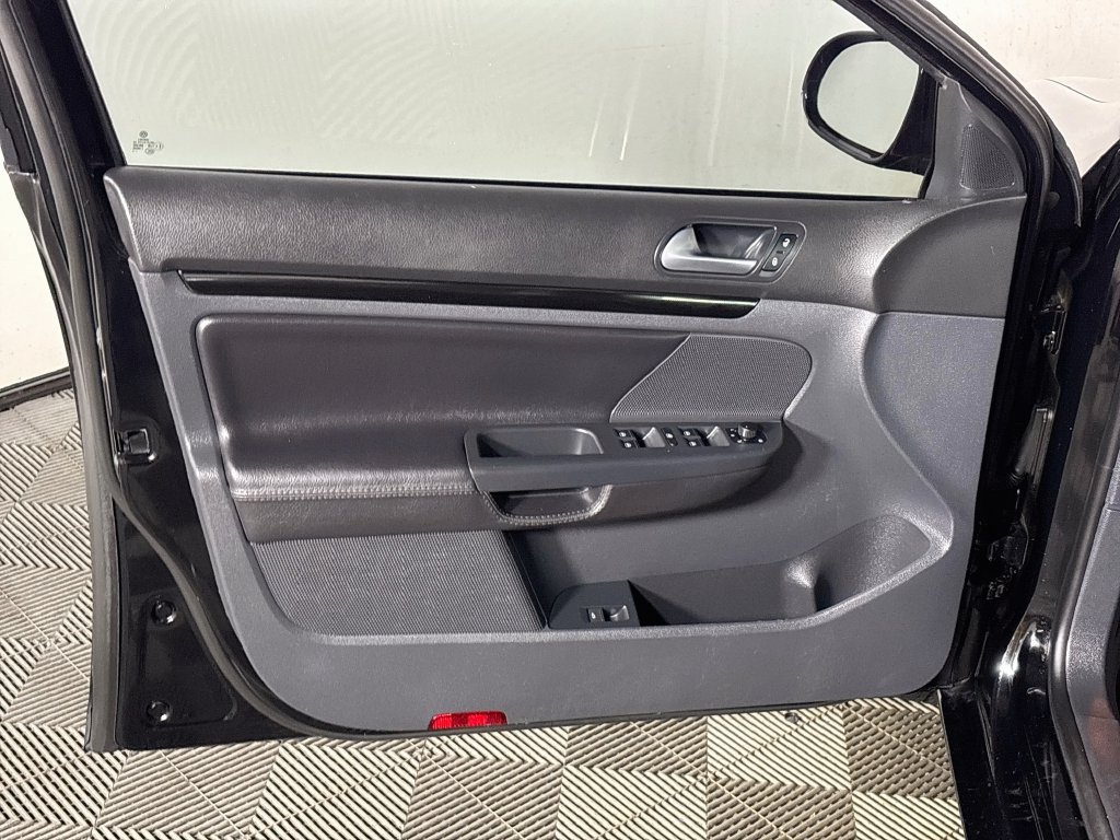 Used 2014 Volkswagen Jetta TDI FWD image 10