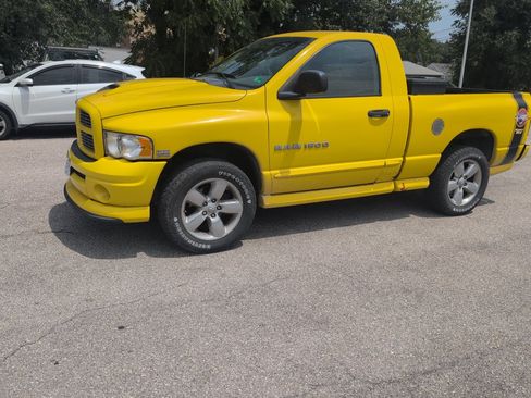 Used 2005 Dodge Ram 1500 Truck SLT w/ Rumblebee Group AWD/4WD image 7