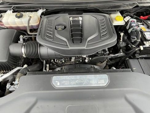 Used 2024 Jeep Wagoneer Series II AWD/4WD image 35