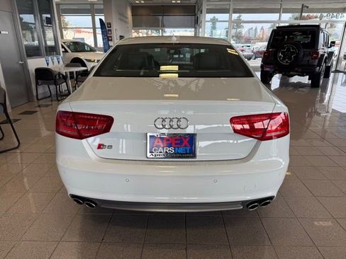 Used 2013 Audi S8 w/ Full Leather Pkg image 4