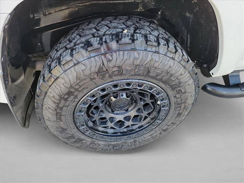 Used 2020 Toyota 4Runner TRD Off-Road Premium w/ Moonroof Package AWD/4WD image 11