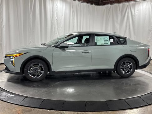 Certified 2026 Kia K4 FWD image 6