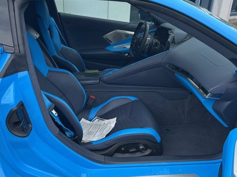 Used 2023 Chevrolet Corvette Stingray Premium Cpe w/ Z51 Performance Package RWD image 9