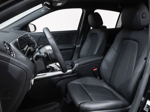 New 2026 Mercedes-Benz GLA 250 GLA 250 image 8