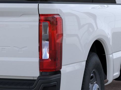 New 2026 Ford F250 XL RWD image 22
