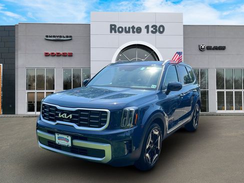 Used 2024 Kia Telluride S w/ S Sunroof Package AWD/4WD image 2