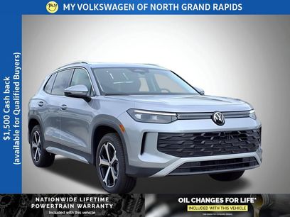 New 2025 Volkswagen Tiguan SE