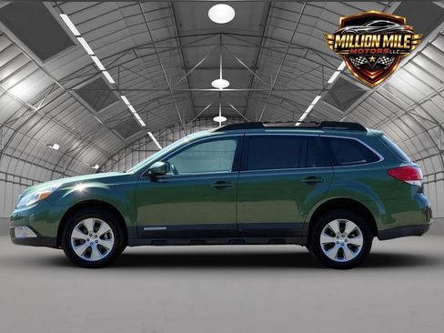 Used 2011 Subaru Outback 2.5i Limited AWD/4WD image 8