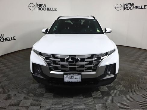 Used 2022 Hyundai Santa Cruz SEL Premium image 2