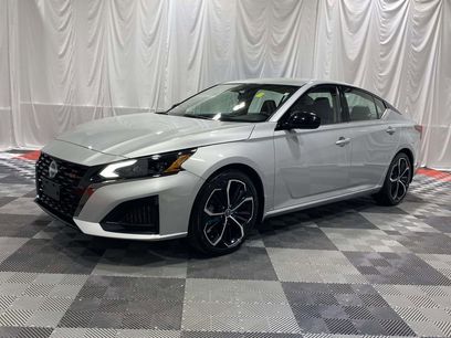 Used 2023 Nissan Altima 2.5 SR