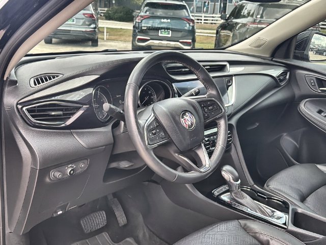 Certified 2023 Buick Encore GX Essence w/ Experience Buick Package FWD image 10