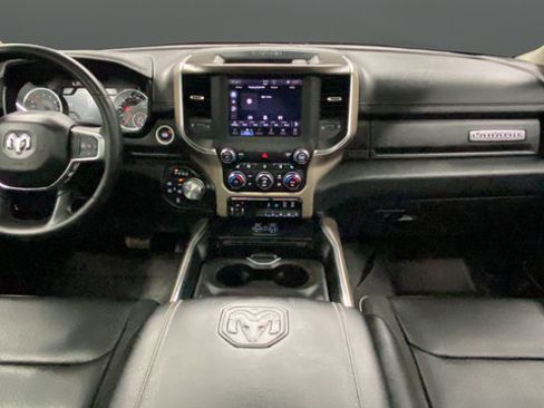 Used 2022 RAM 1500 Laramie AWD/4WD image 10