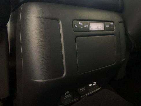 Used 2024 Nissan Armada SL w/ Midnight Edition Package image 18