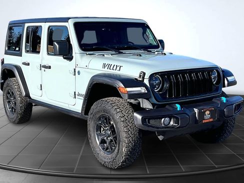 Used 2024 Jeep Wrangler Willys image 22