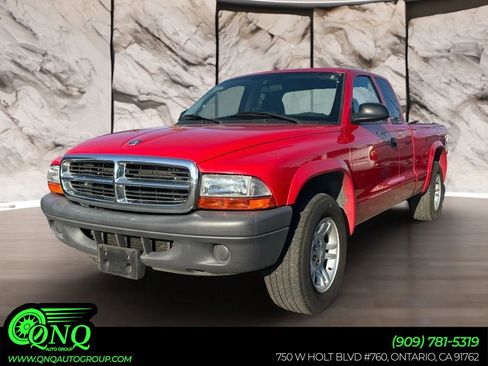 Used 2004 Dodge Dakota 2WD Club Cab w/ Tire & Handling Group image 1