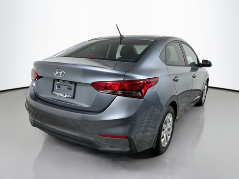 Used 2019 Hyundai Accent SE FWD image 4