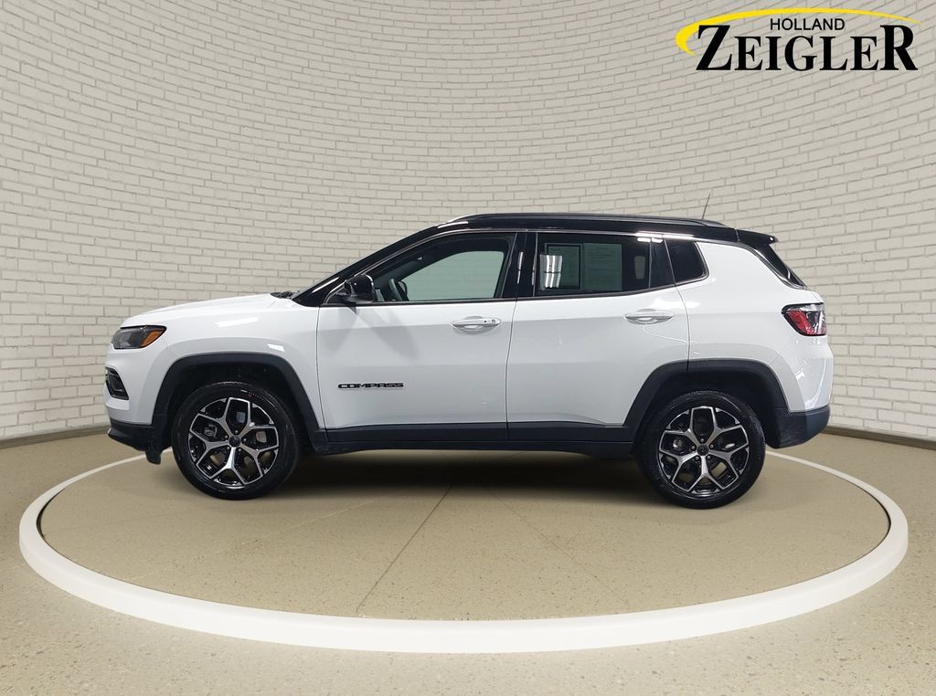 Used 2025 Jeep Compass Limited AWD/4WD image 8