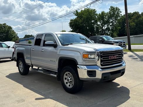 Used 2018 GMC Sierra 2500 SLE w/ Snow Plow Prep Package AWD/4WD image 16