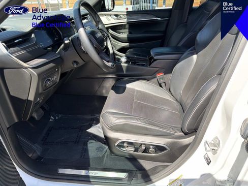 Used 2022 Jeep Grand Cherokee Overland w/ Advanced Protech Group III AWD/4WD image 20