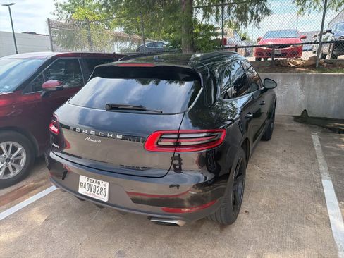 Used 2017 Porsche Macan AWD/4WD image 3