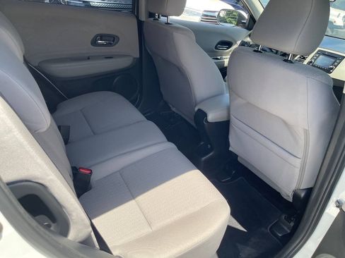 Used 2018 Honda HR-V LX image 20