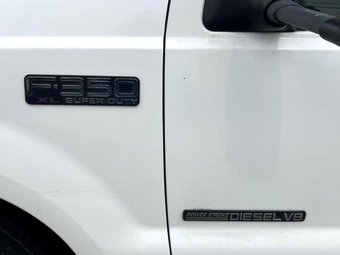 Used 2001 Ford F350 XL image 18