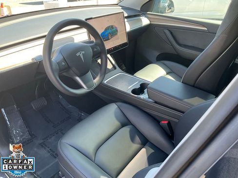 Used 2023 Tesla Model Y Long Range image 6