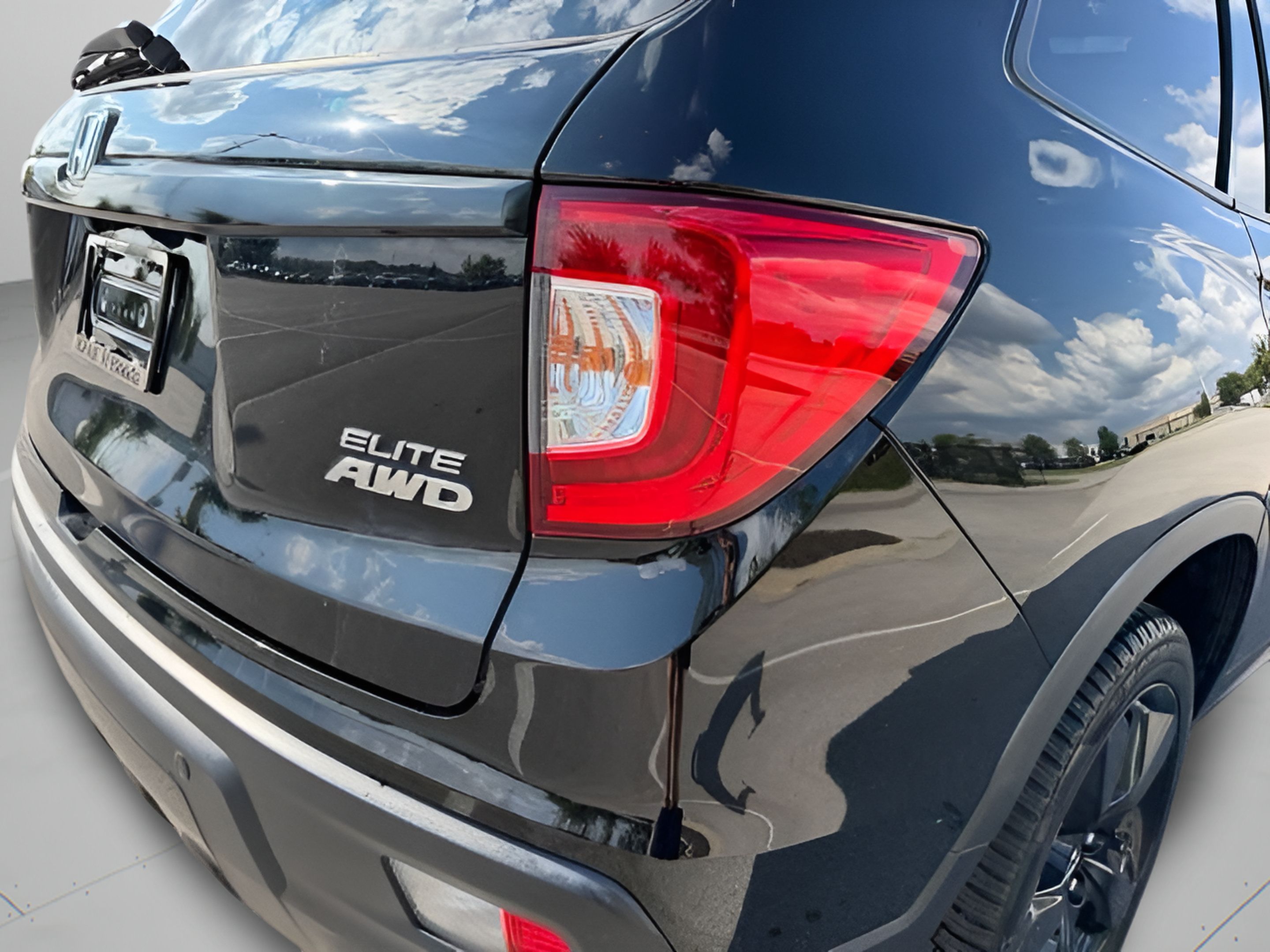 Used 2020 Honda Passport Elite image 32