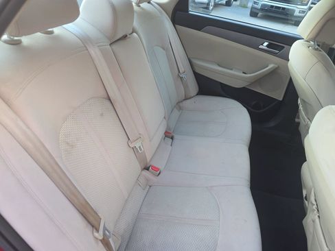 Used 2016 Hyundai Sonata SE FWD image 12