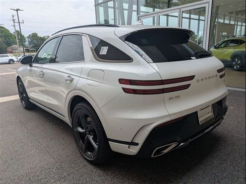 Used 2026 Genesis GV70 2.5T Sport Prestige image 3