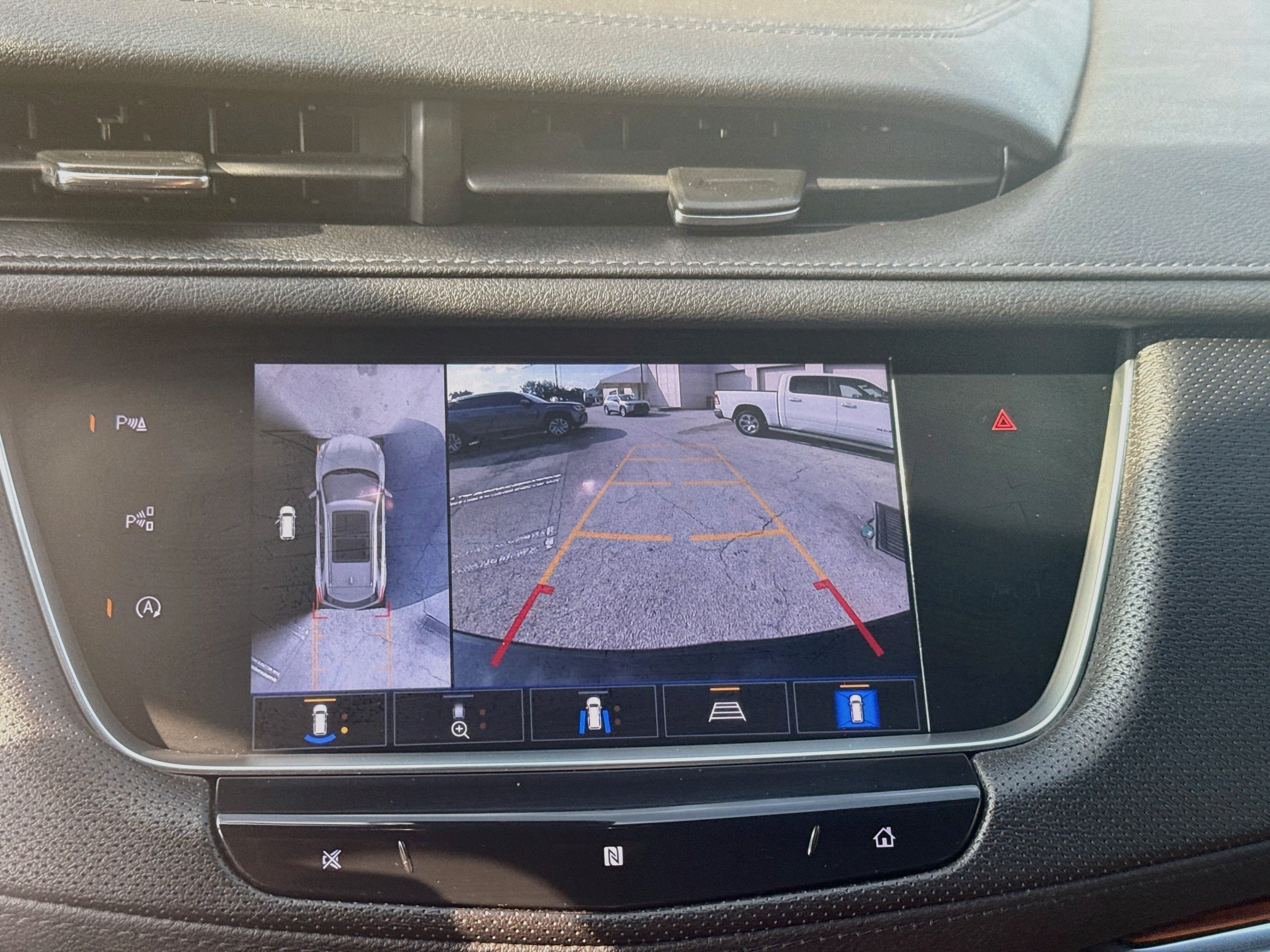 Used 2021 Cadillac XT5 Premium Luxury FWD image 13