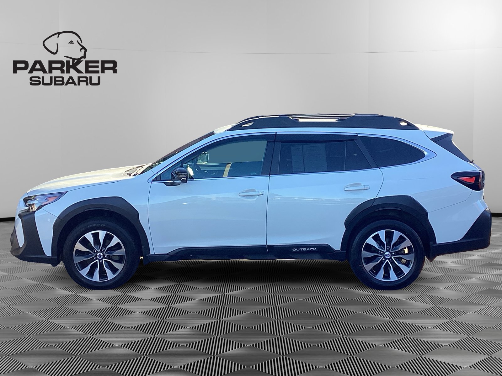 Used 2024 Subaru Outback Limited XT AWD/4WD image 2