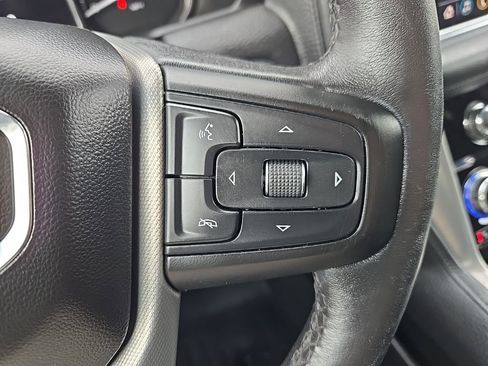 Used 2021 GMC Yukon XL Denali w/ Denali Premium Package image 16