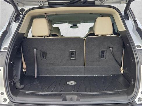 Used 2022 Buick Enclave Essence w/ Sport Touring Edition image 6