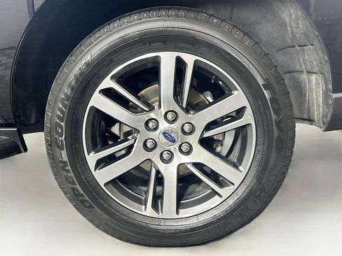 Used 2024 Ford Expedition Max Limited image 11