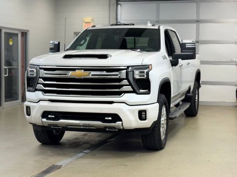 New 2025 Chevrolet Silverado 3500 High Country w/ Technology Package image 3