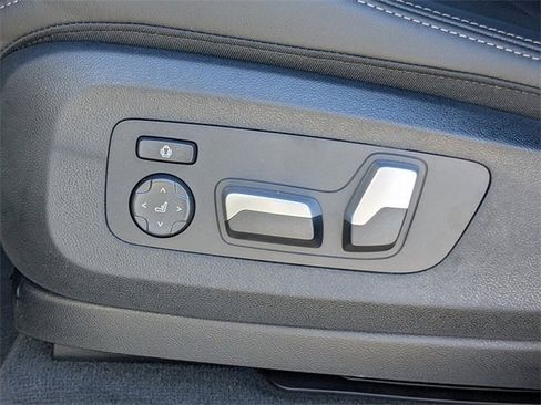 New 2026 BMW X5 sDrive40i image 21