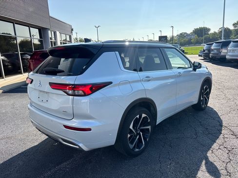 Used 2024 Mitsubishi Outlander SEL AWD/4WD image 7