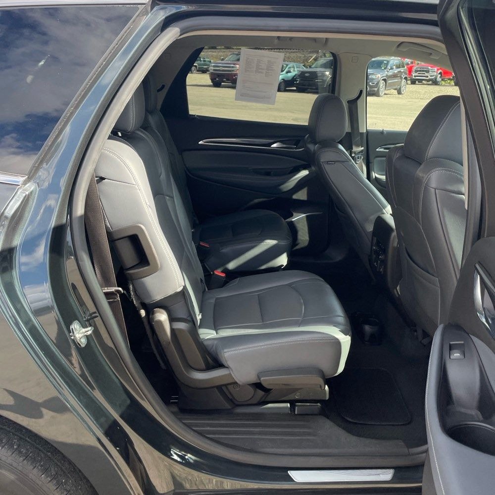 Used 2019 Buick Enclave Essence AWD/4WD image 10
