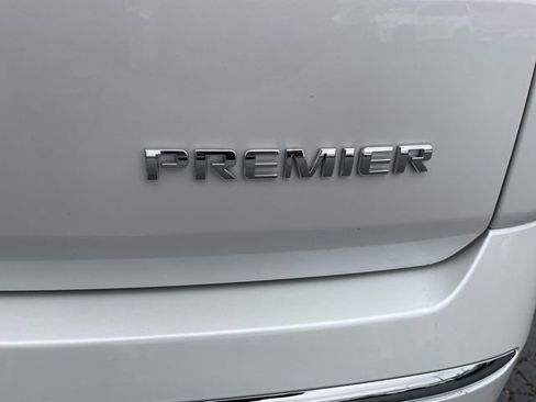 Certified 2023 Chevrolet Traverse Premier image 10