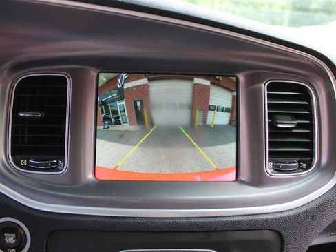 Used 2019 Dodge Charger R/T RWD image 18