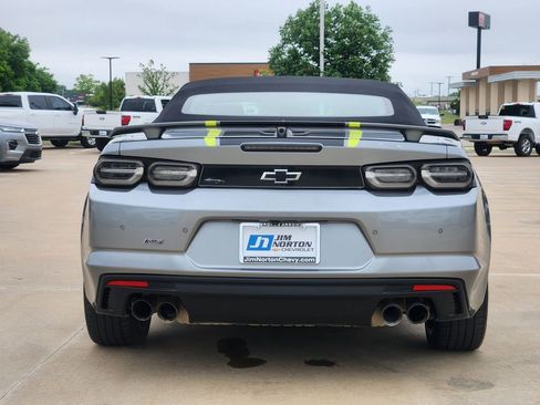 Used 2023 Chevrolet Camaro LT RWD image 8